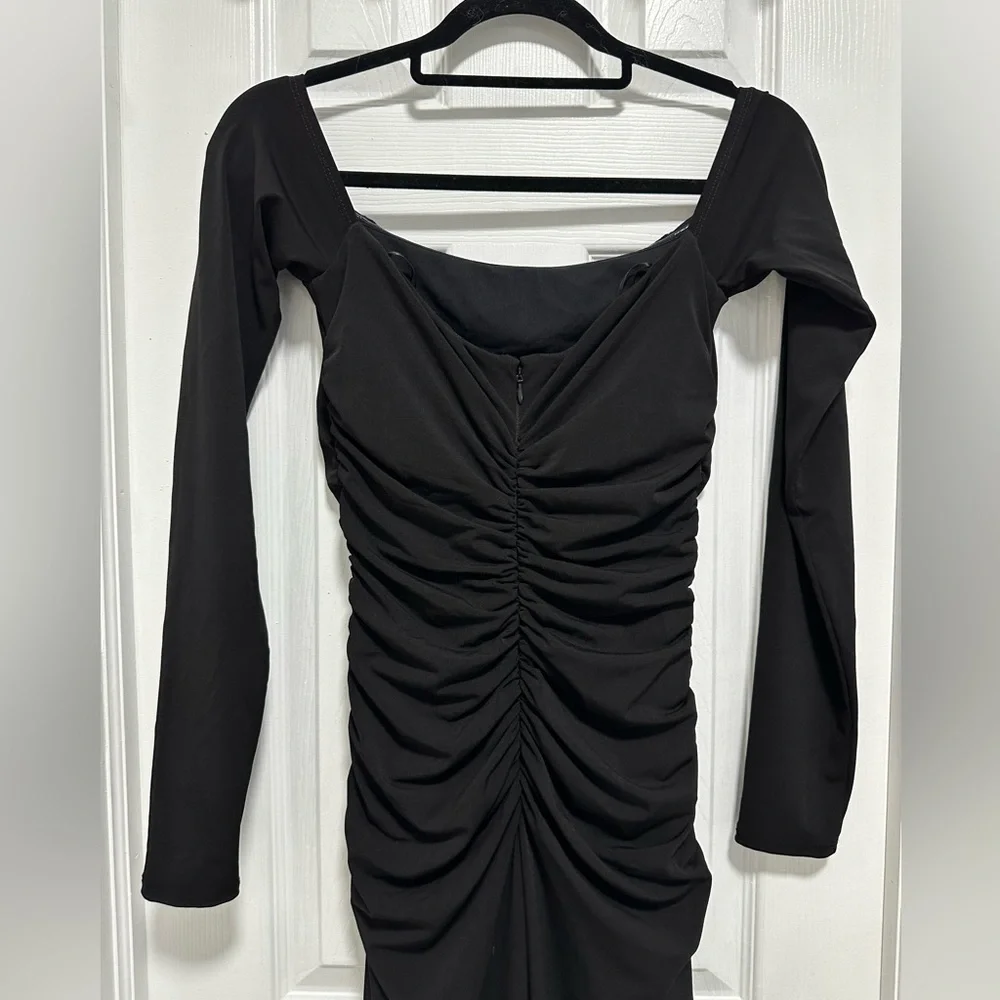 Cinq a Sept Holly Gown in Black - Picture 7 of 9